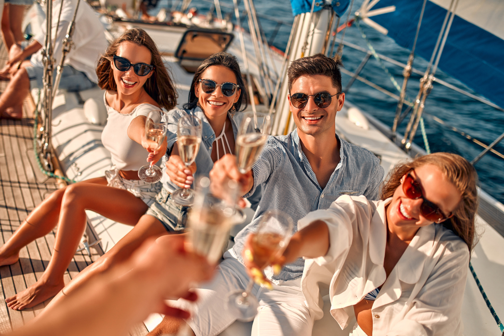 Despedida de soltera en barco privado - Nomad Sail